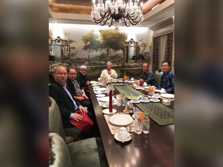 Muhyiddin jumpa Perdana Menteri, beri peringatan