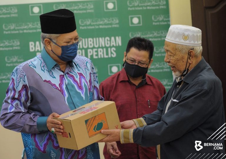 Ruang kerjasama UMNO-Pas menerusi MN masih ada – Annuar