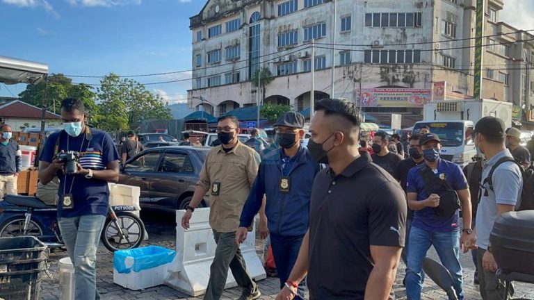 Lari depot: Baki tahanan dikesan di Selayang, Imigresen gegar pasar borong