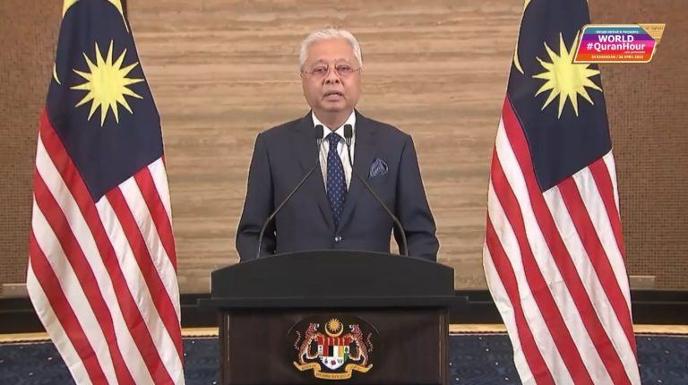 PM minta masjid, rakyat berinteraksi dengan al-Quran sempena World #QuranHour