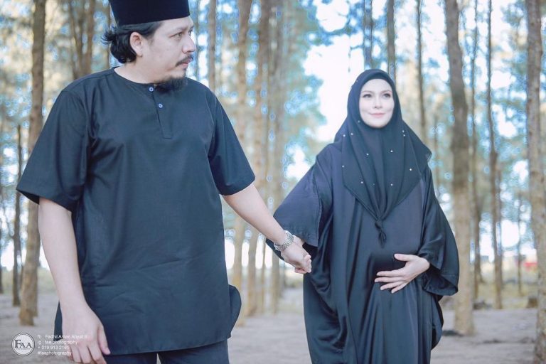 Hamil enam bulan, Mona Allen tak sorok berita gembira