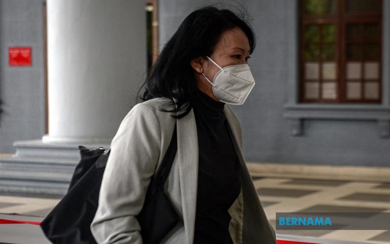 Saya bukan ibu saudara Jho Low, kata bekas Setiausaha Syarikat 1MDB