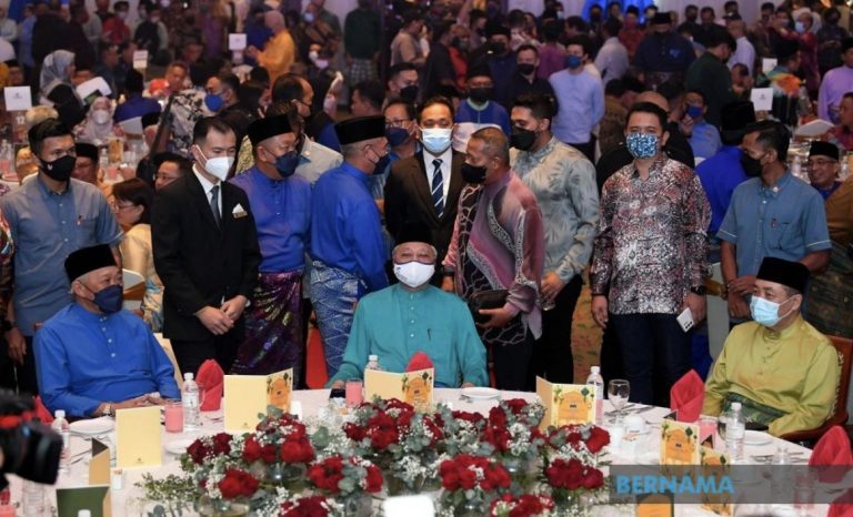 Perdana Menteri hadir majlis rumah terbuka BN Sabah