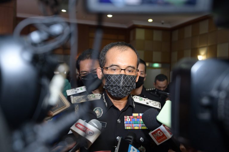 Ramai pemohon punca pejabat Imigresen sesak, bukan faktor kurang bekalan pasport