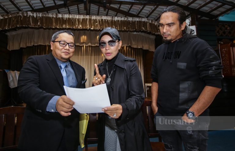 Langgar kontrak, A Aida saman Amelia Henderson & Idris Khan