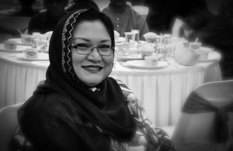 Adibah Noor meninggal dunia