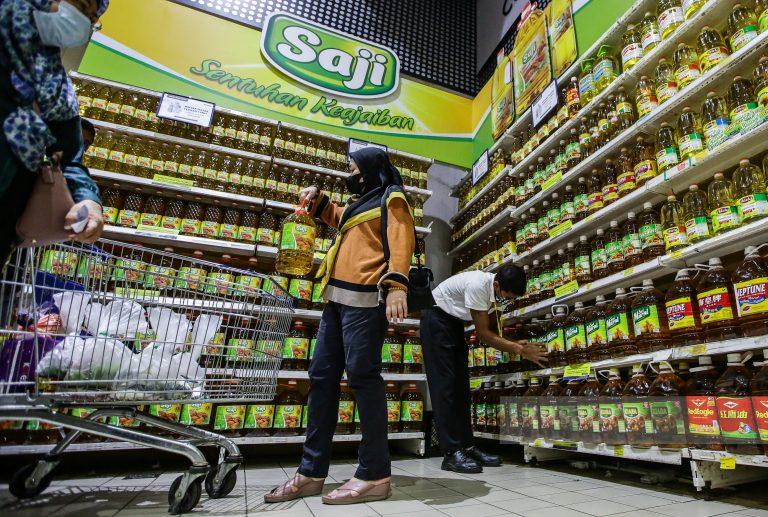 Peniaga, pengguna lega subsidi minyak masak peket diteruskan