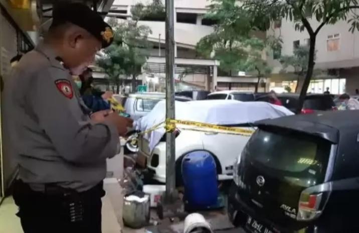 Wanita terselamat jatuh dari tingkat 21 pangsapuri