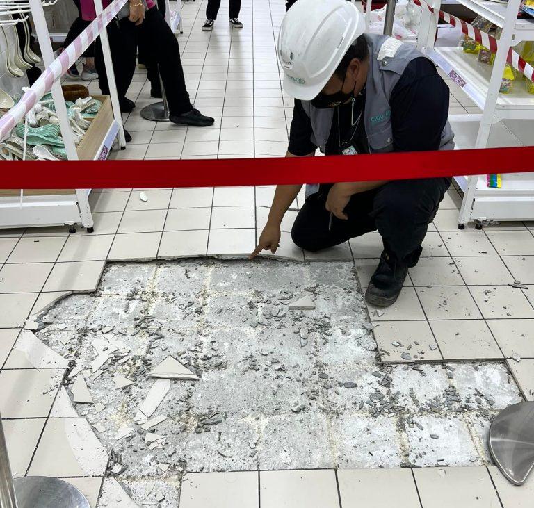 Pengunjung bertempiaran lari ingatkan bangunan runtuh, sebenarnya bunyi jubin pecah