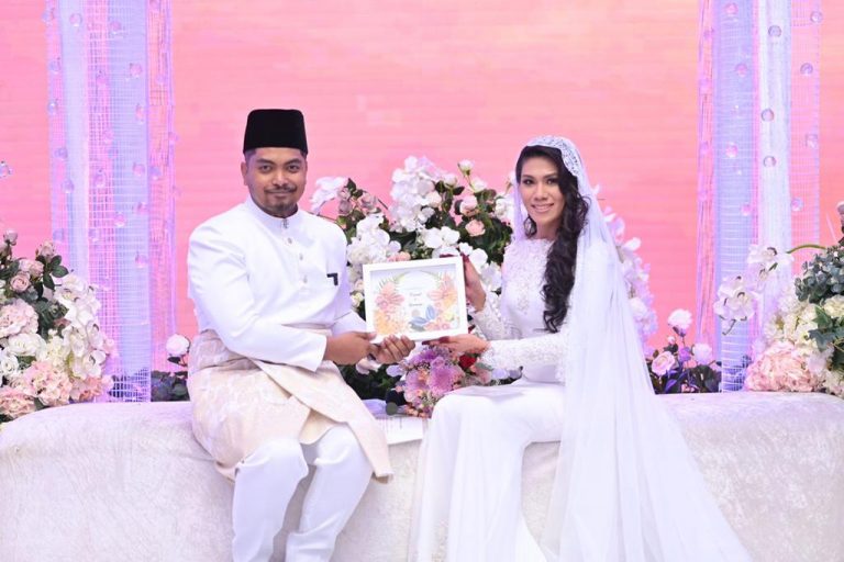 Tahniah! Hanya sekali lafaz, Danial Zaini kini suami kepada Yasmine Umira, serah wang hantaran RM17,777.77