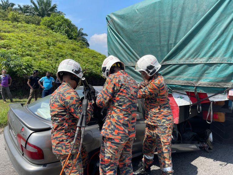 Pemandu kereta maut tersepit