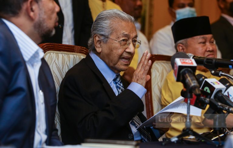 Mahathir bidas Anwar isu ugutan dedah kertas siasatan