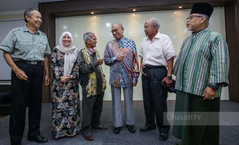 Tanah Rizab Melayu: Masa bertindak, tubuh kementerian khusus