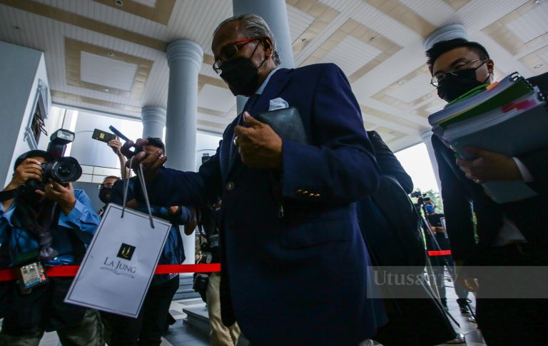 Mahkamah tolak permohonan Shafee gantung prosiding kes saman LHDN