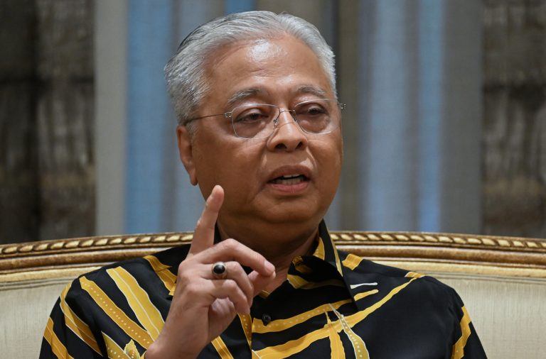 Hadiah buat warga KEMAS daripada Perdana Menteri