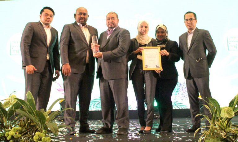 YBR dinobat Yayasan Terbaik Tahunan