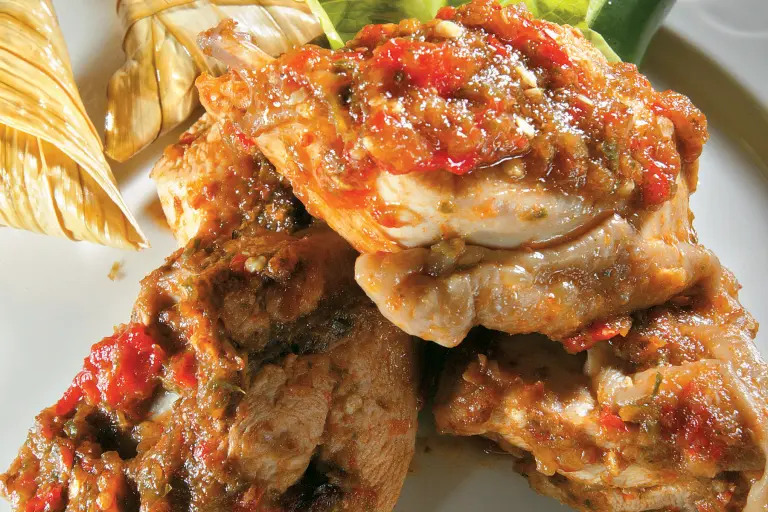 Resipi ayam tumis merah hijau