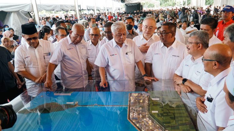 Kerajaan kaji bina pelabuhan agregat di Sanglang – PM