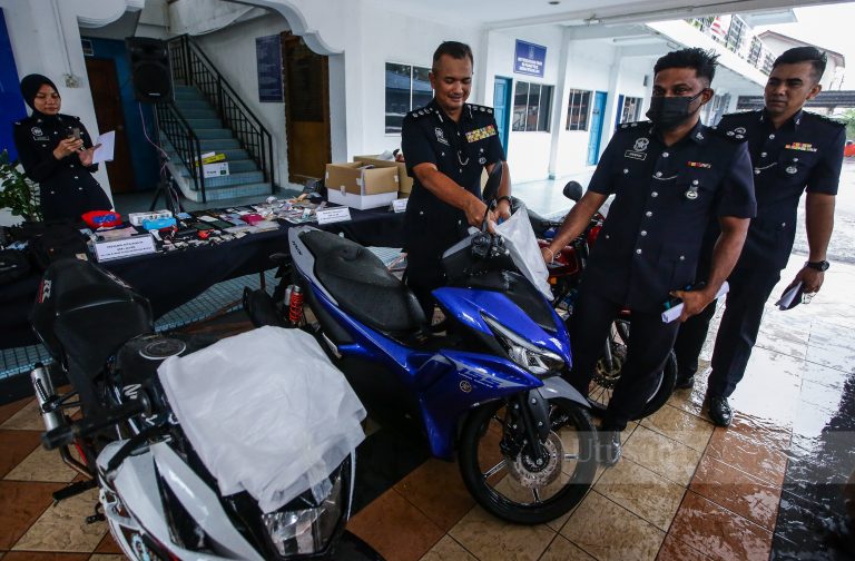Seminggu berjoli lebih setengah juta, 12 perompak muda berjaya diberkas polis