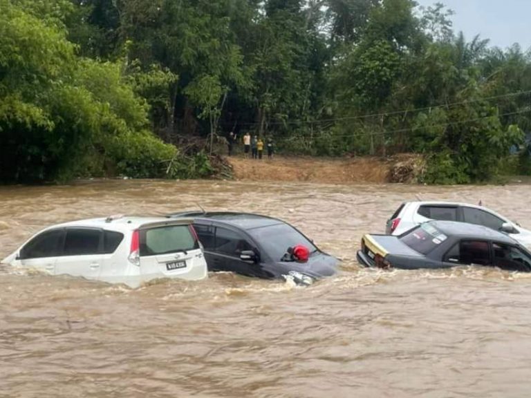32 mangsa tragedi kepala air di Lata Payung selamat