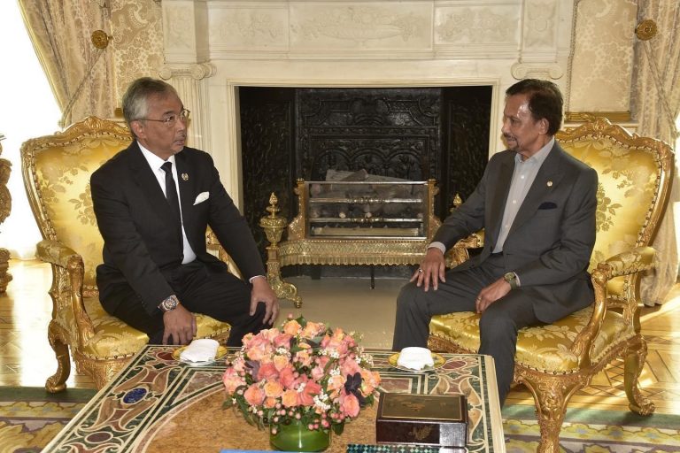 Pertemuan Agong, Sultan Brunei sentuh hubungan dua hala negara