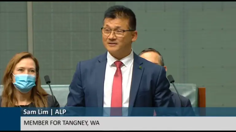 Bahasa Melayu bergema di Australia! PM bangga Sam Lim berucap guna bahasa Melayu