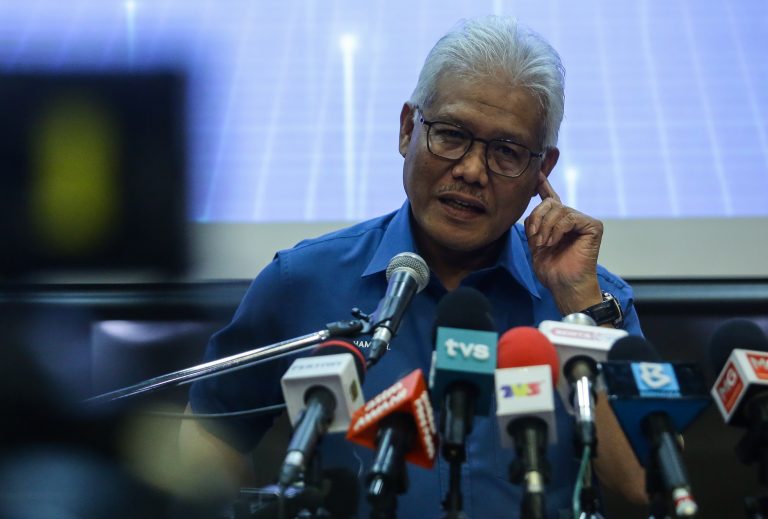 PRU-15: Kerajaan gerak ATM, Rela untuk bantu polis jika berlaku banjir