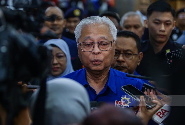 PM ingatkan jentera BN jangan abaikan lima juta pengundi baharu, tingkat libat urus