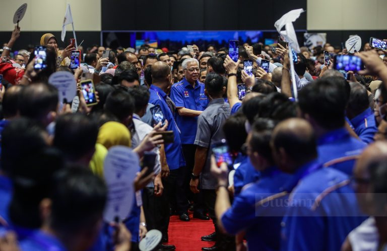 Gred guru besar, guru penolong kanan sekolah rendah dinaikkan ke gred maksimum DG54 – PM