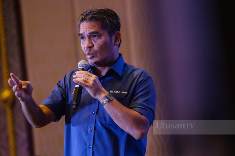 Rasuah projek RM80 juta, Radzi Jidin dipanggil SPRM minggu depan