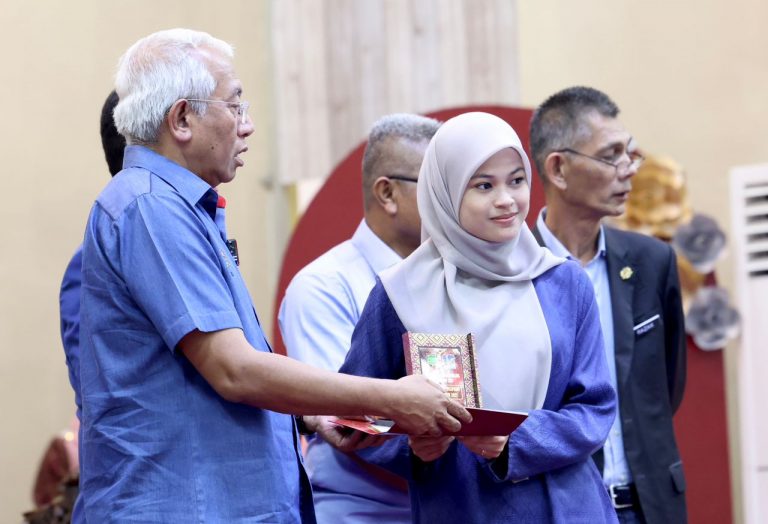 Tiada paksaan UMNO Bahagian untuk sokong Ismail Sabri sebagai PM10