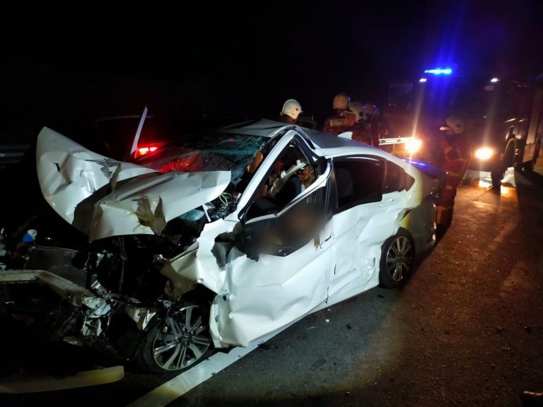 Ibu, anak maut dalam kemalangan tiga kenderaan dekat Karak