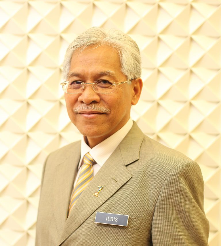 Idris Jusoh undur diri, tak bertanding PRU-15
