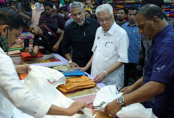 Perdana Menteri buat tinjauan persiapan Deepavali