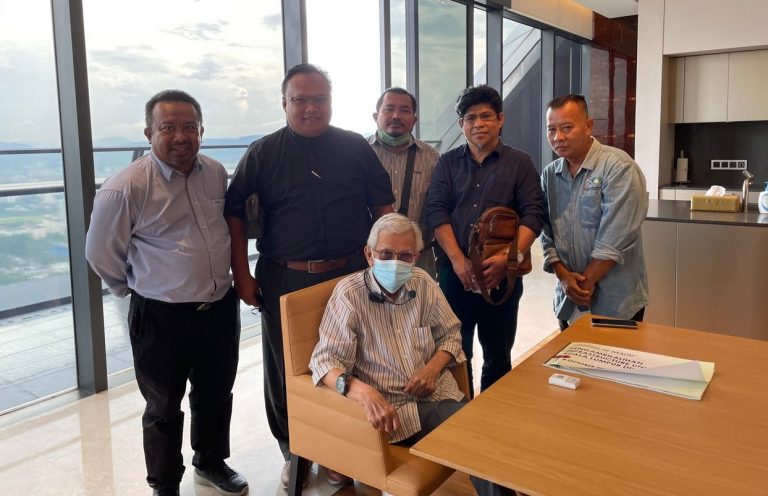 Tun Daim bersimpati dengan nasib bekas pekerja Utusan