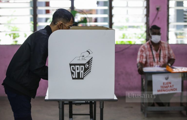 42 peratus keluar mengundi PRK Kemaman setakat 1 tengah hari