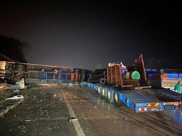 Lelaki maut kemalangan babitkan tiga treler, dua kenderaan di Slim River
