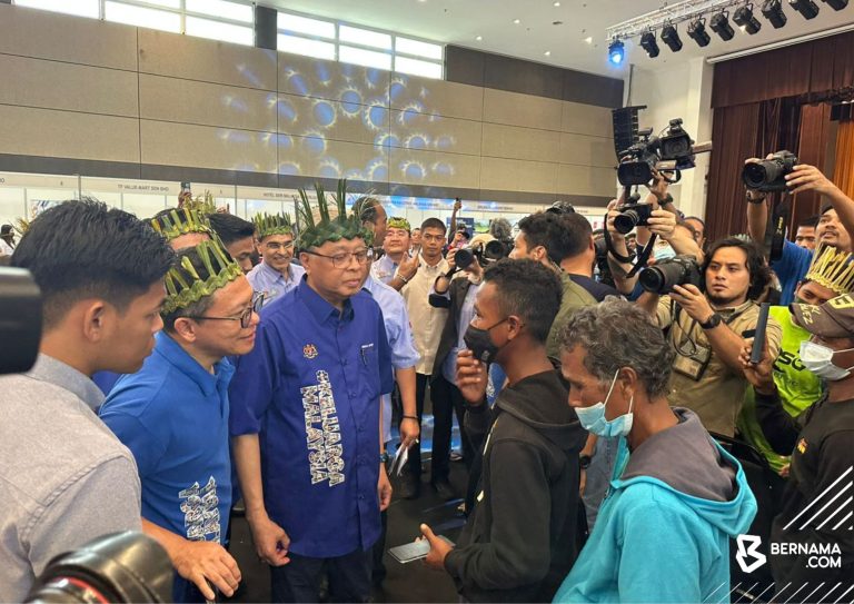 Ambil peluang tambah baik ekonomi keluarga daripada inisiatif kerajaan – PM