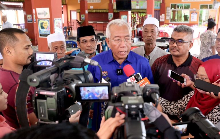 Pemimpin UMNO bertanding atas tiket bukan BN langgar perlembagaan parti – Mahdzir