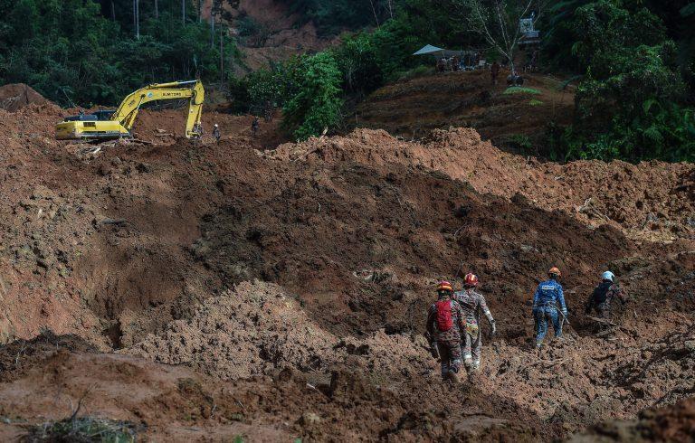 Tanah runtuh Batang Kali: Jumlah sebenar mangsa 92 orang, seorang lagi kanak-kanak masih hilang