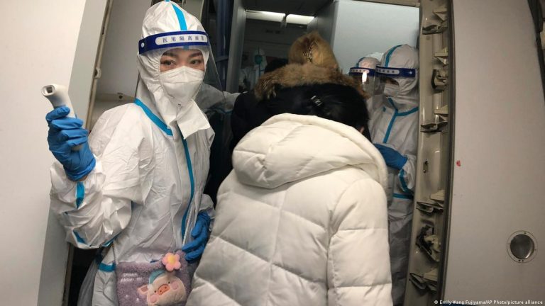 70 peratus penduduk Shanghai dijangkiti COVID-19 – Doktor kanan