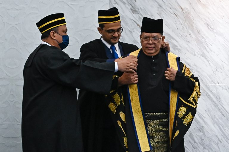 Johari Abdul, dari kerusi Parlimen ke Yang Dipertua Dewan Rakyat