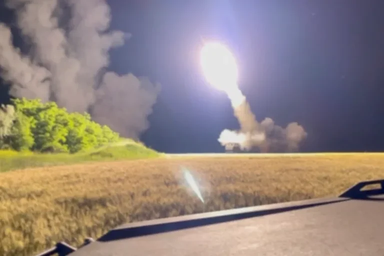 Ukraine lancar 6 roket bunuh 63 tentera Rusia di Donetsk