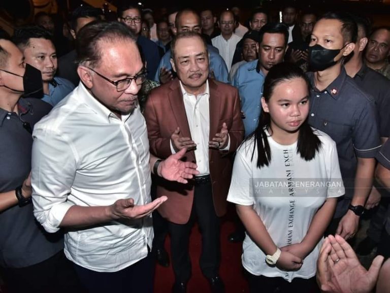 Anwar restu, seru perkukuh kepimpinan Hajiji