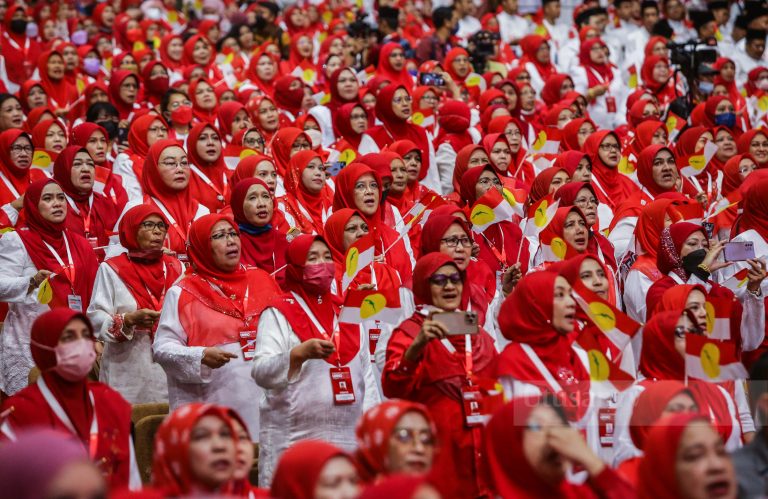 Mencari nakhoda kapal besar Wanita UMNO