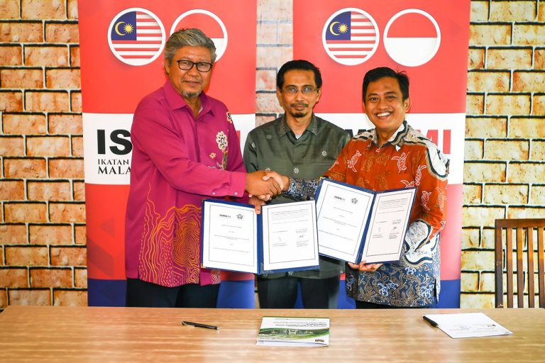 ISWAMI Malaysia meterai MOU dengan PWI KALTIM