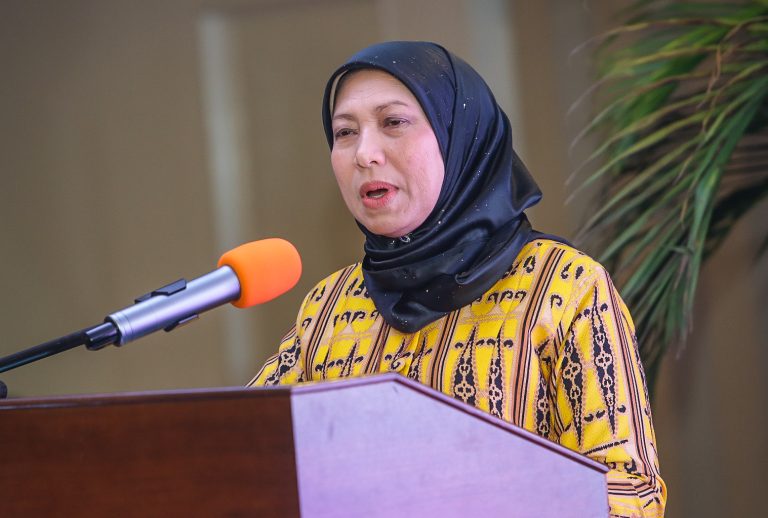 Jangan biarkan ibu meroyan bersendirian di rumah – Nancy Shukri