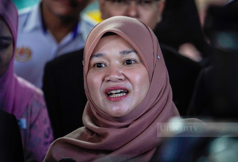KPM tunggu siasatan kes murid dakwa ditampar guru besar dalam dewan – Fadhlina