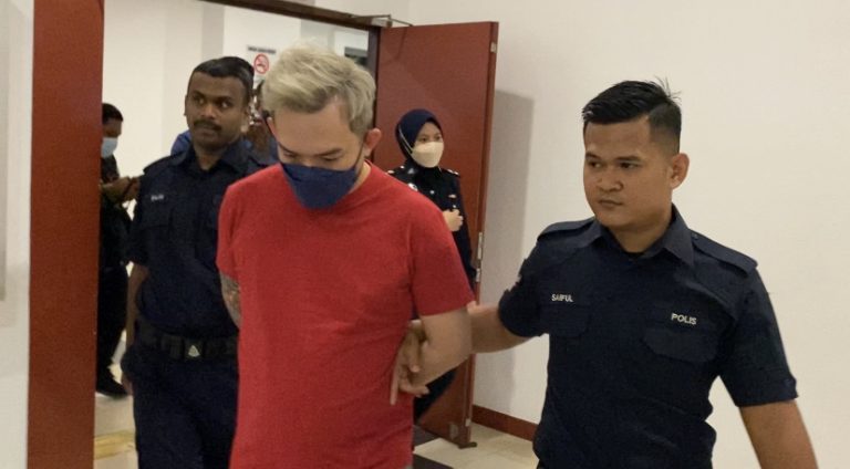 Pengurus kewangan didakwa gubah wang haram lebih RM28 juta