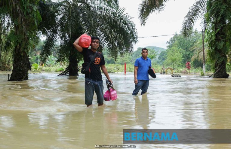Lebih 40,000 mangsa banjir di enam negeri ditempatkan di PPS